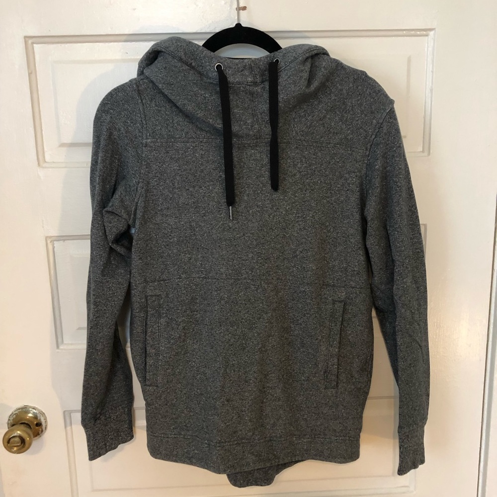 Lululemon hoodie with pocket
